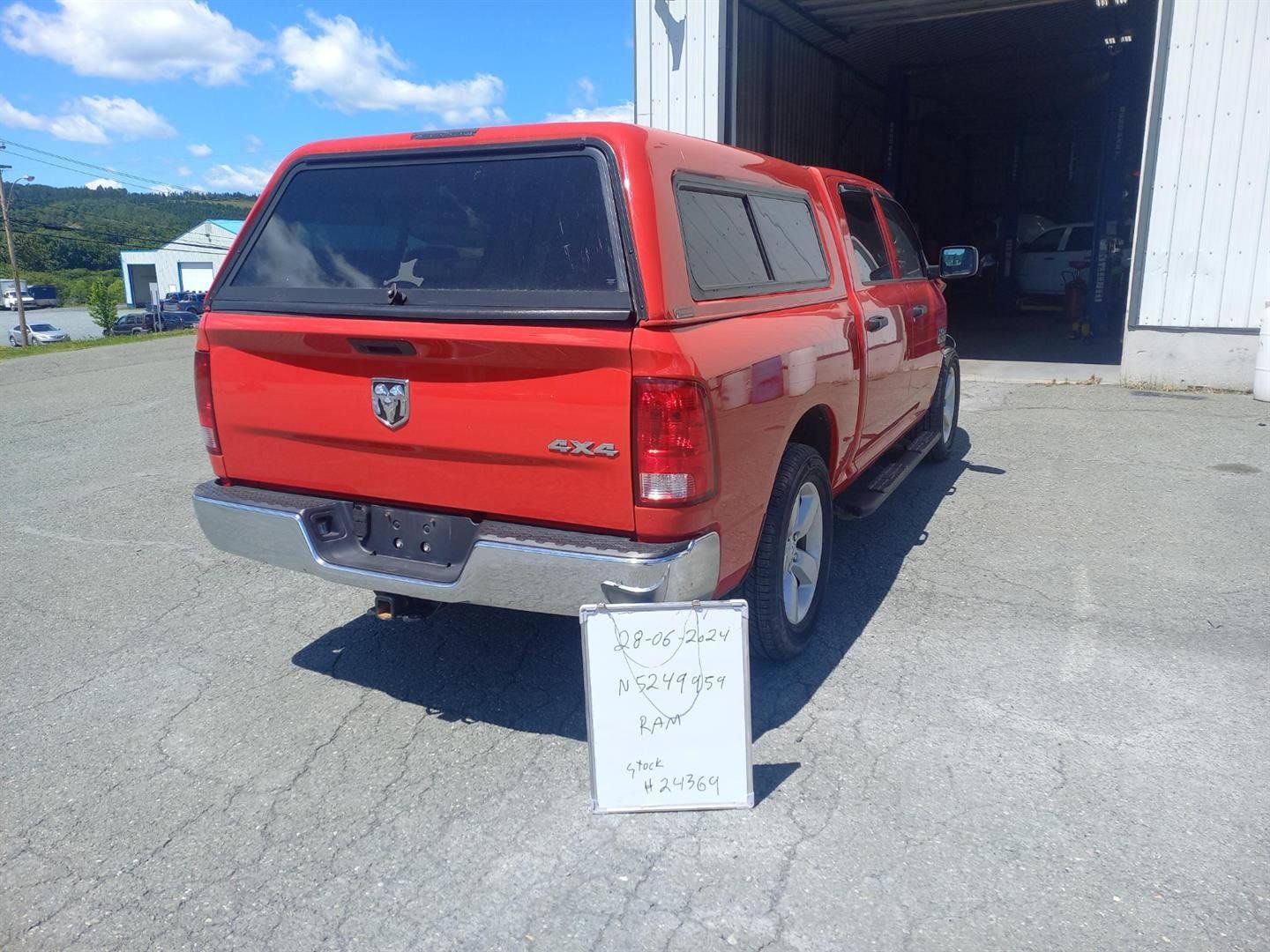 Ram 1500 Classic 2022 - Thumbnail 38