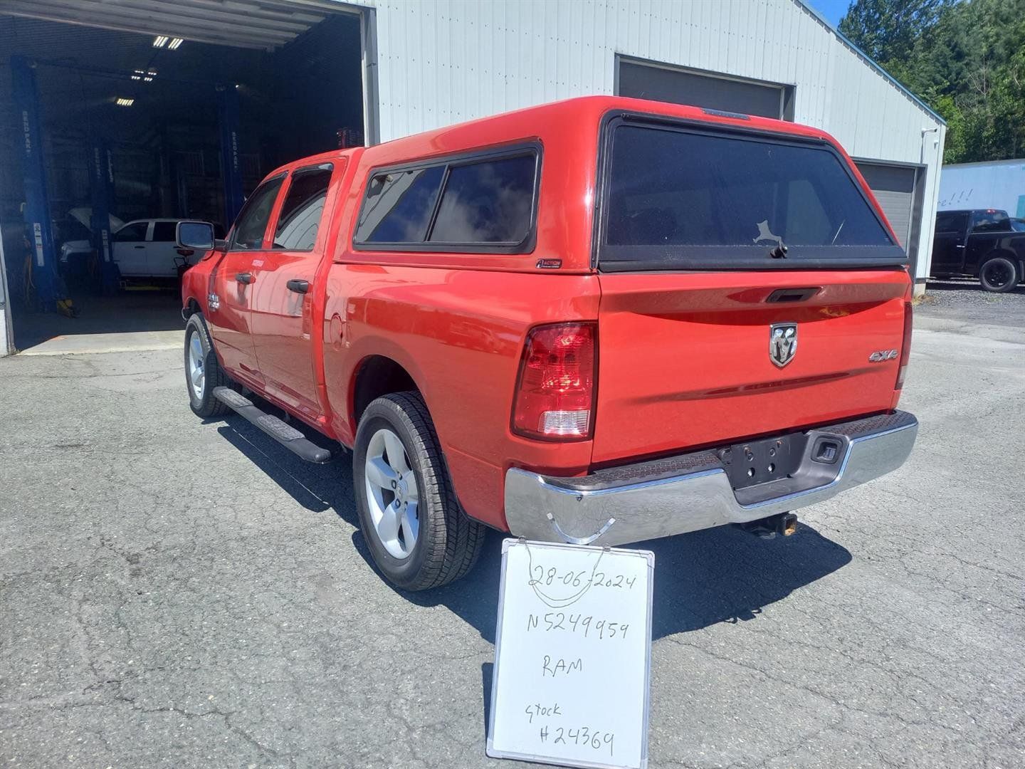 Ram 1500 Classic 2022 - Thumbnail 39