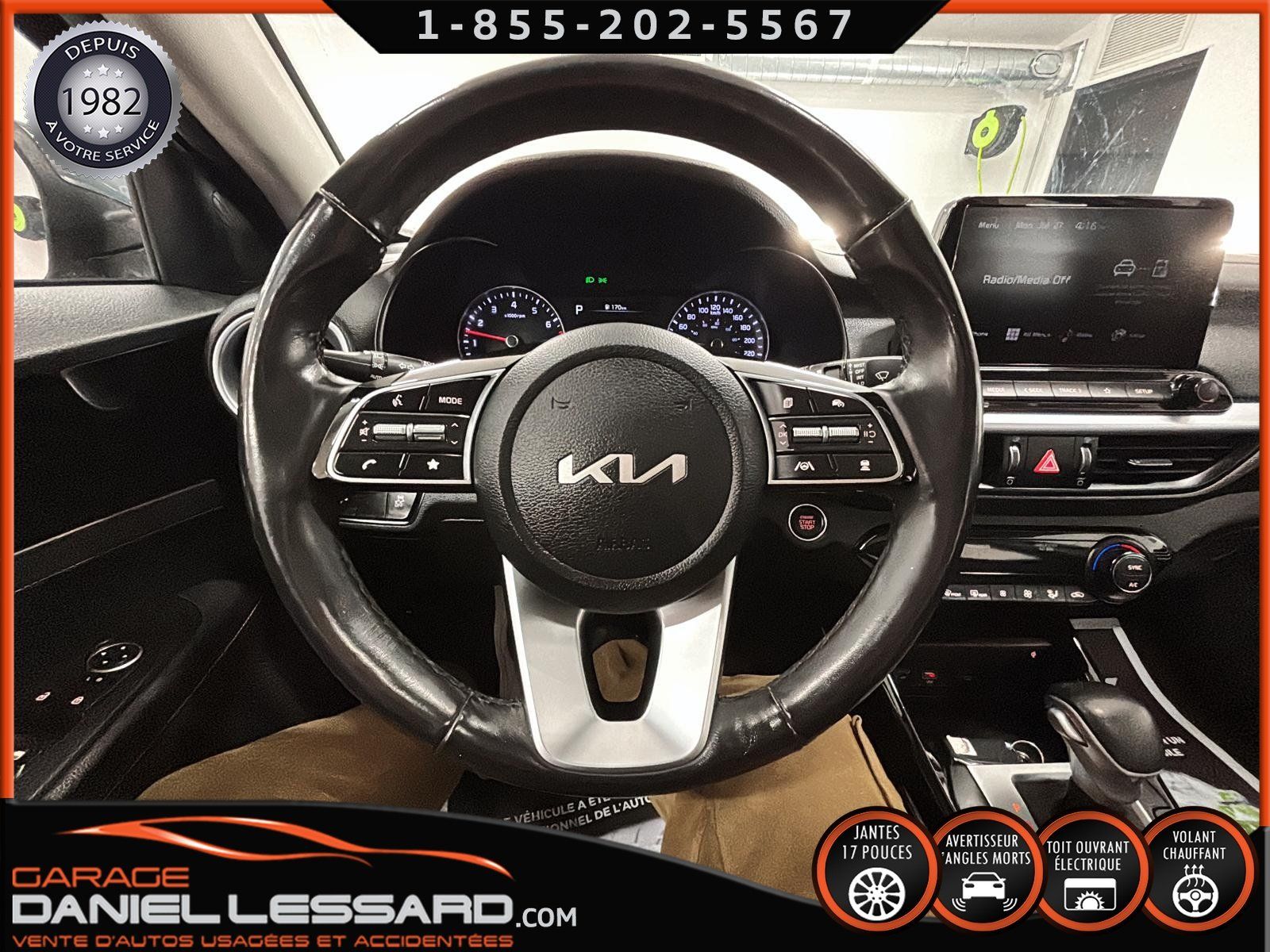 Kia Forte 2023 - Thumbnail 17