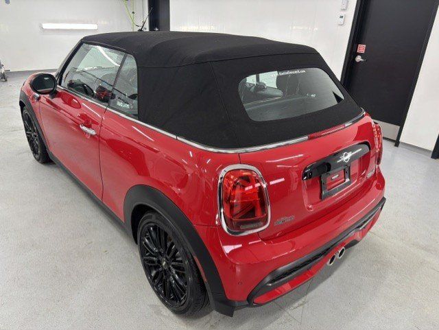 MINI Convertible 2023 - Thumbnail 6