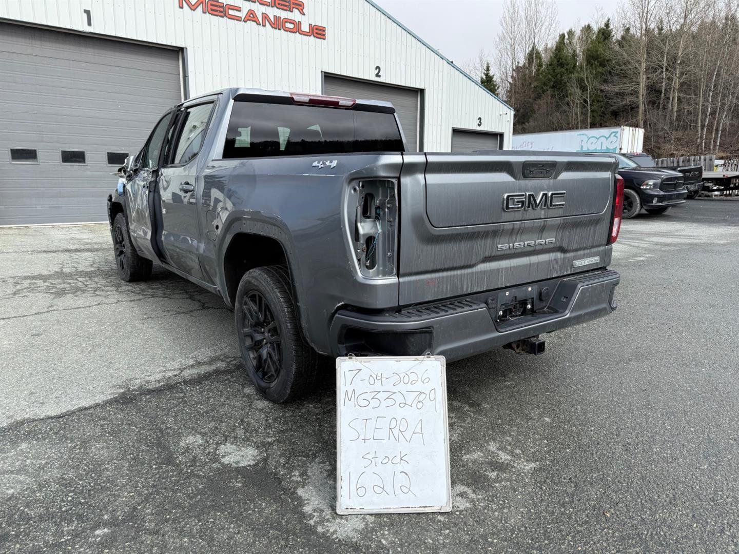 GMC Sierra 1500 2021 - Image 48