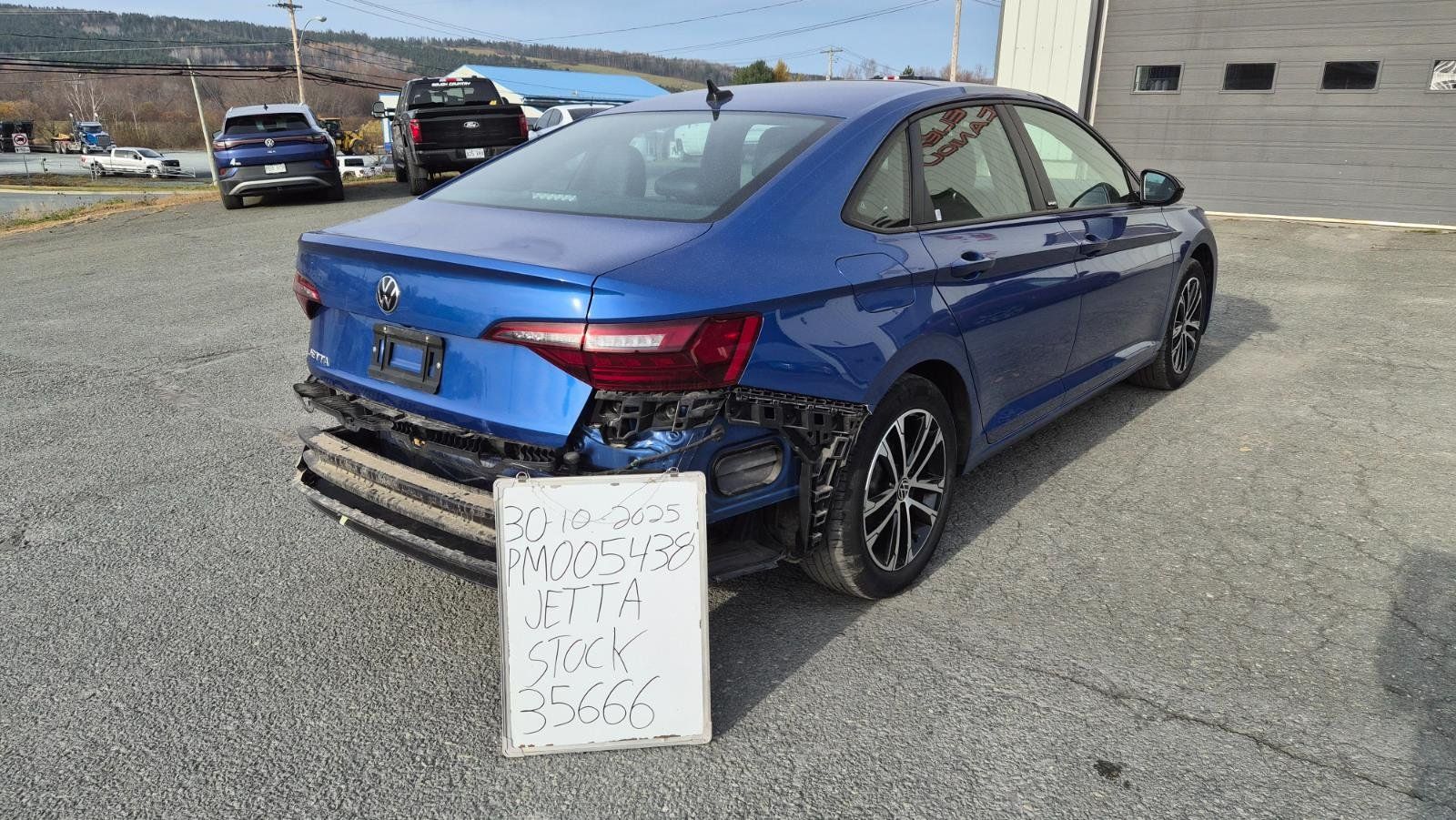 Volkswagen Jetta 2023 - Image 39