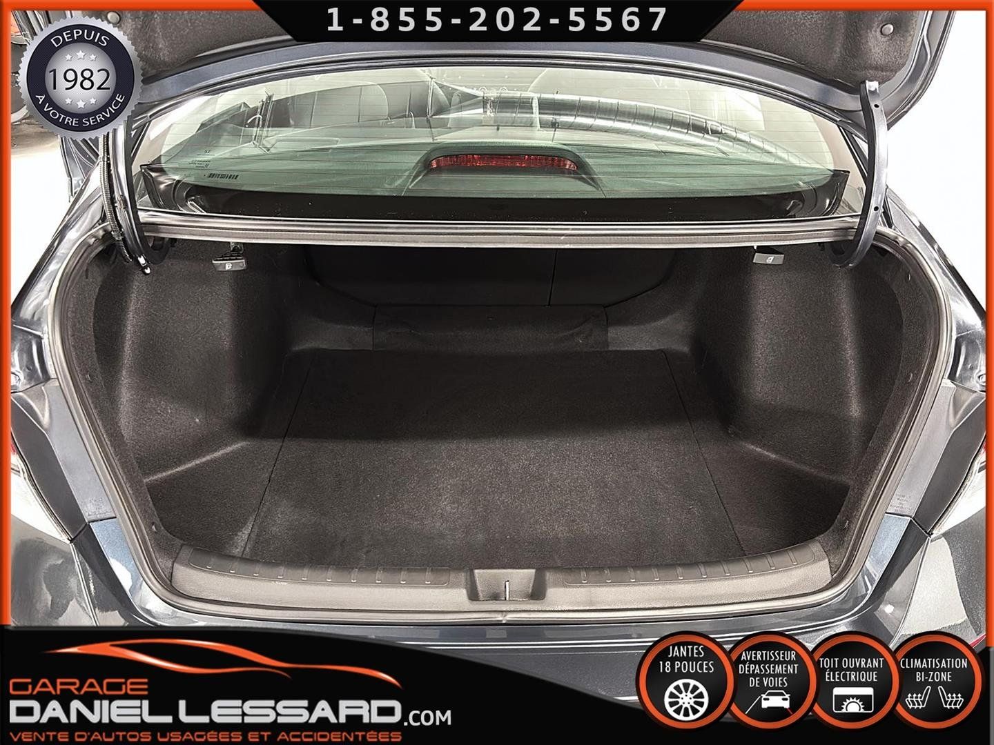 Honda Civic Sedan 2025 - Image 35