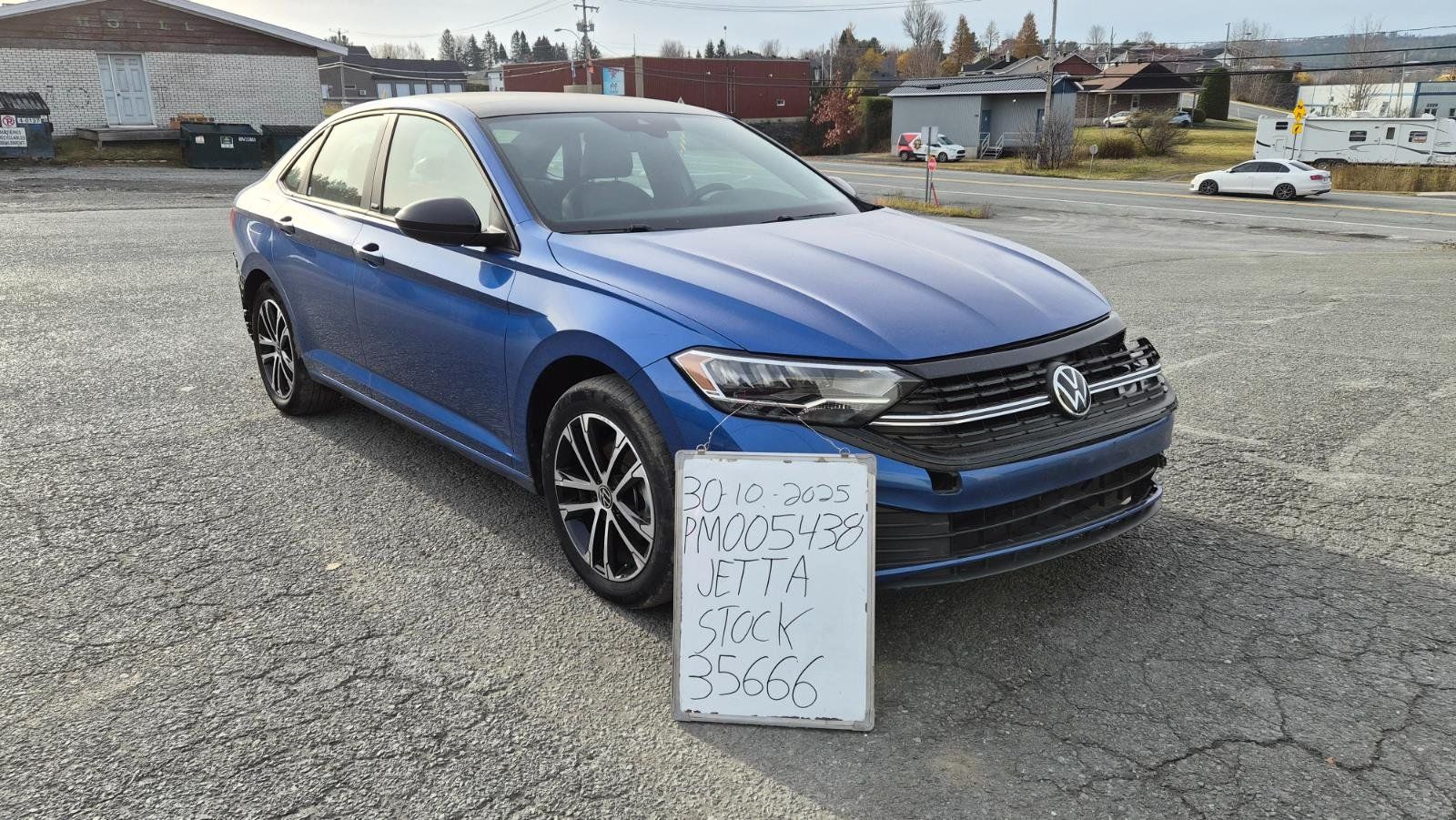 Volkswagen Jetta 2023 - Thumbnail 40